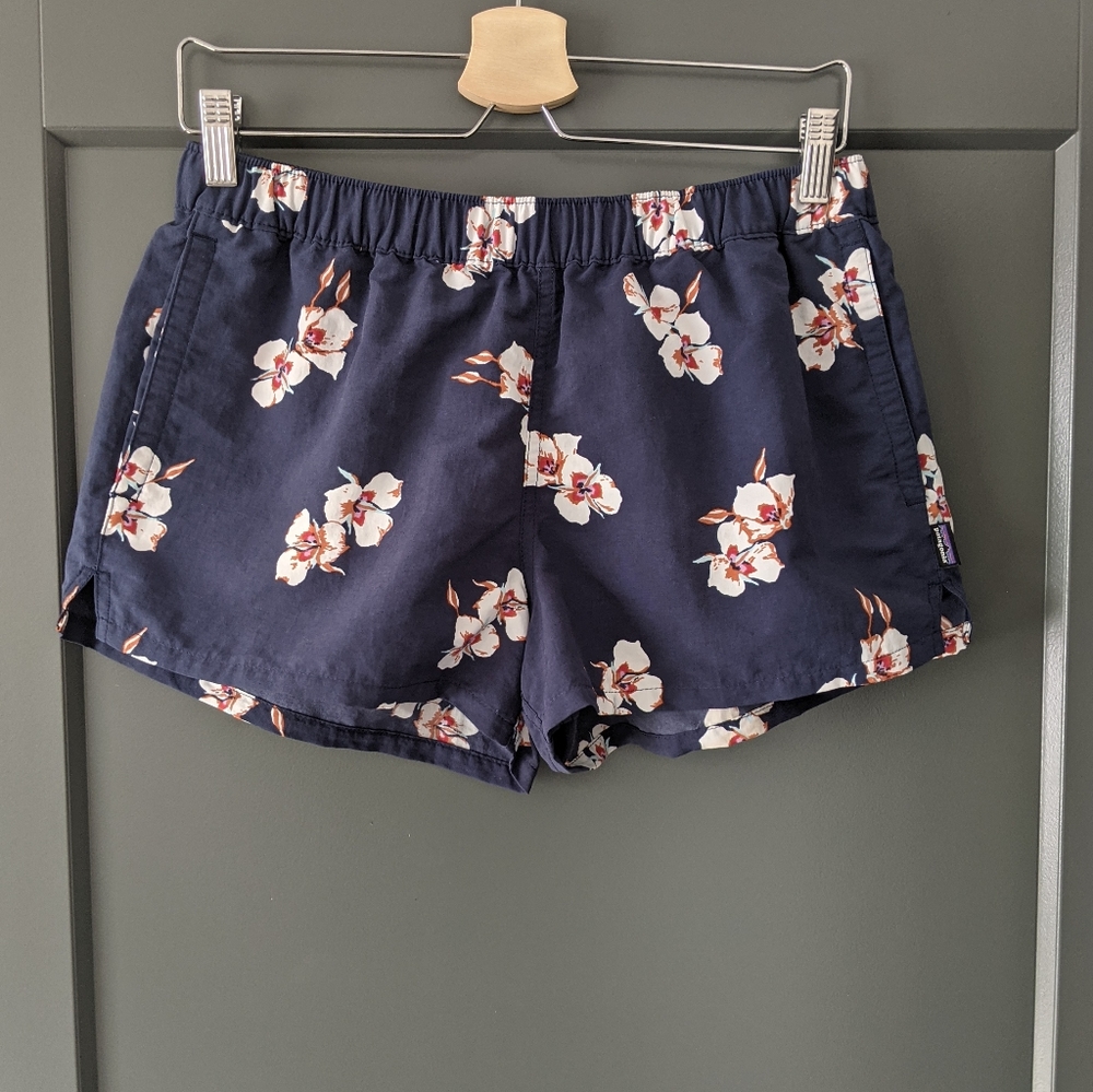 Patagonia Barely Baggies shorts